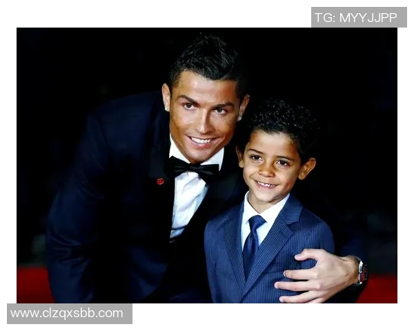 追忆绿茵传奇黑人球星从街头少年到世界足球巅峰的励志征程